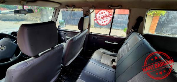 2017 TOYOTA LAND CRUISER