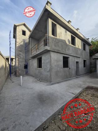 MAISON INACHEVÉE A VENDRE, ZONE: Puit Blain (La Montagne)