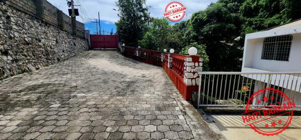 APPARTEMENT A LOUER - ZONE: LABOULE