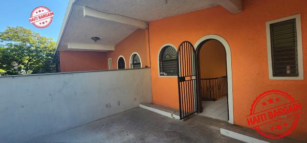 TOWNHOUSE A VENDRE, ZONE: MUSSEAU