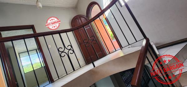 TOWNHOUSE A VENDRE, ZONE: MUSSEAU