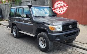 2017 TOYOTA LAND CRUISER