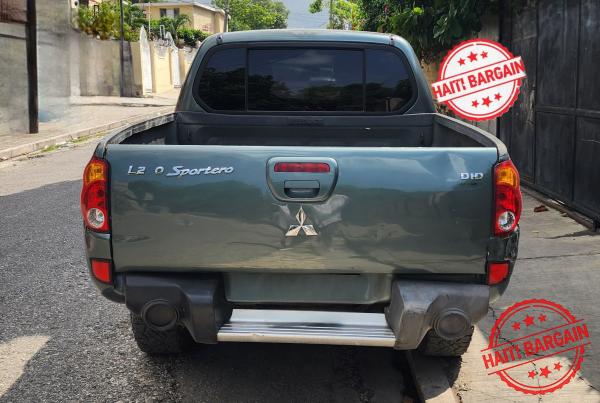 2008 MITSUBISHI L200