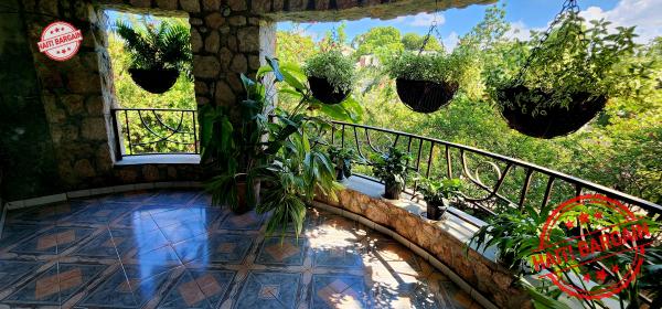 MAISON À LOUER - Zone : Haut route de Frère