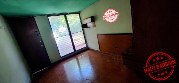 PROPRIÉTÉ AVEC 2 MAISONS À LOUER - Zone : Delmas 83