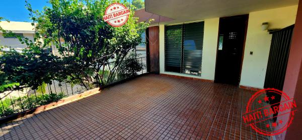 PROPRIÉTÉ AVEC 2 MAISONS À LOUER - Zone : Delmas 83