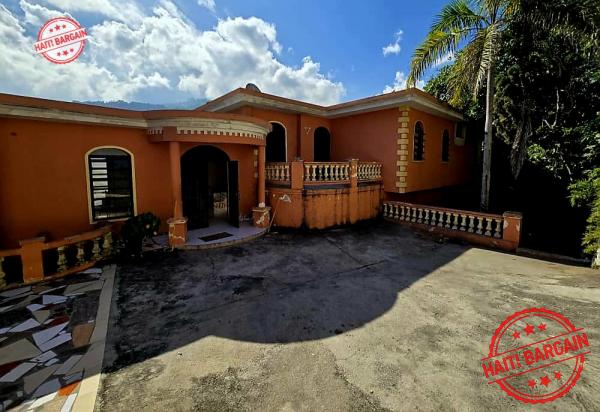 MAISON À VENDRE – PELERIN 6