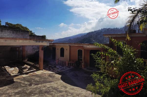 MAISON À VENDRE – PELERIN 6