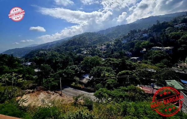 MAISON À VENDRE – PELERIN 6