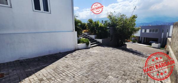 MAISON À VENDRE – VIVY MITCHEL