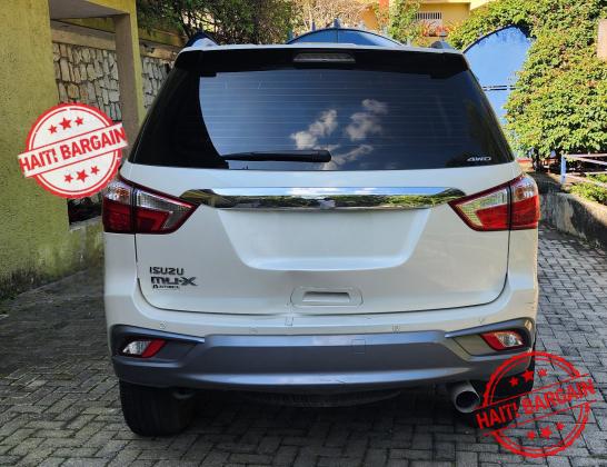 2022 ISUZU MU-X