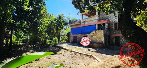 2 PROPRIÉTÉS À VENDRE – ZONE: PV