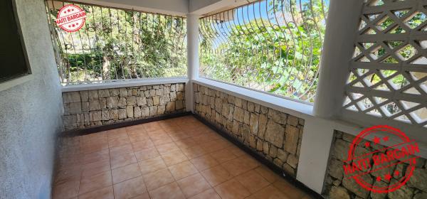 MAISON À VENDRE – JUVENAT