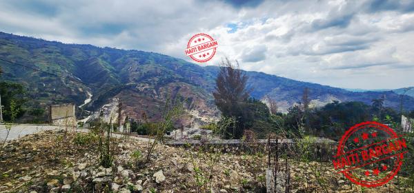 Terrain à vendre – Zone : Thomassin 32