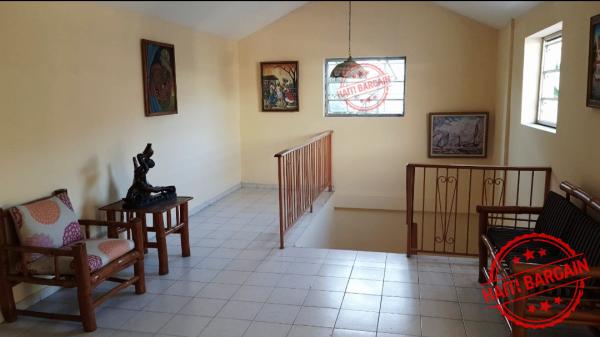 MAISON À LOUER – BELVIL