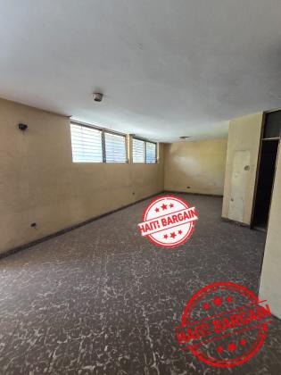MAISON A VENDRE, ZONE: PETION-VILLE