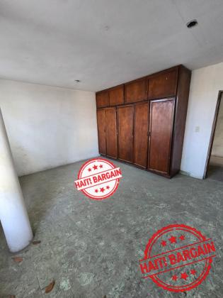 MAISON A VENDRE, ZONE: PETION-VILLE