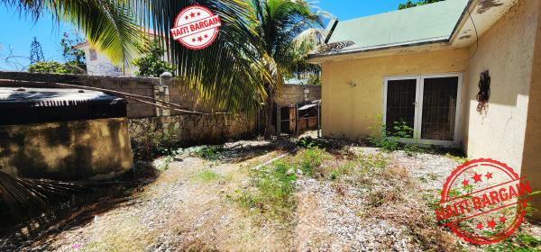 MAISON A VENDRE, ZONE:  VIVY MITCHEL