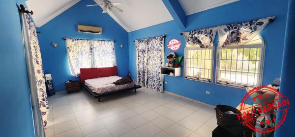 MAISON A VENDRE, ZONE:  VIVY MITCHEL