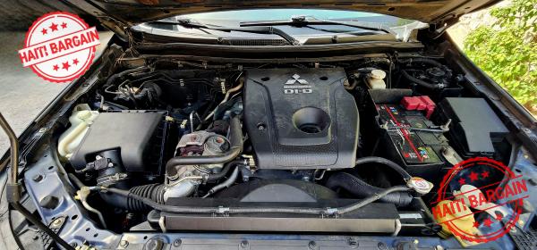2017 MITSUBISHI MONTERO SPORT GLS