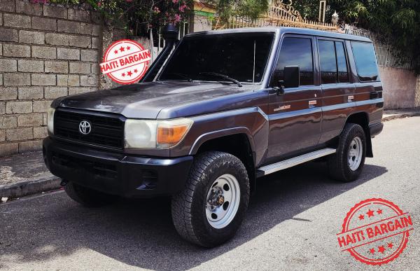 2017 TOYOTA LAND CRUISER