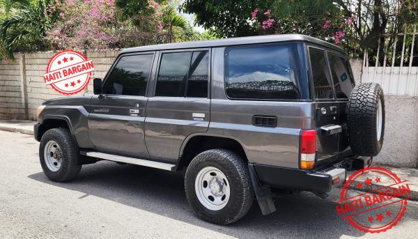 2017 TOYOTA LAND CRUISER