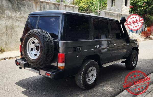 2017 TOYOTA LAND CRUISER