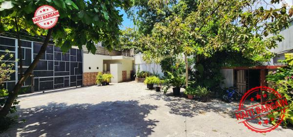 MAISON SÉPARÉE EN 2 APPARTEMENTS & 1 STUDIO À VENDRE - ZONE: PELERIN 3