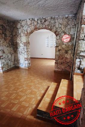 MAISON A VENDRE, ZONE:  THOMASSIN 32
