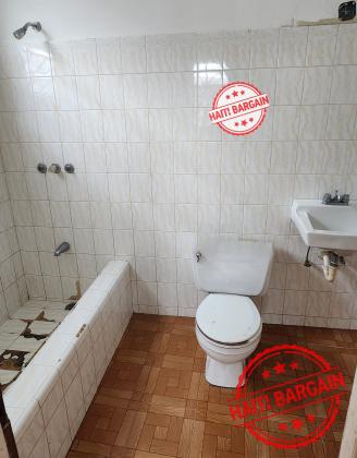 MAISON A VENDRE, ZONE:  THOMASSIN 32