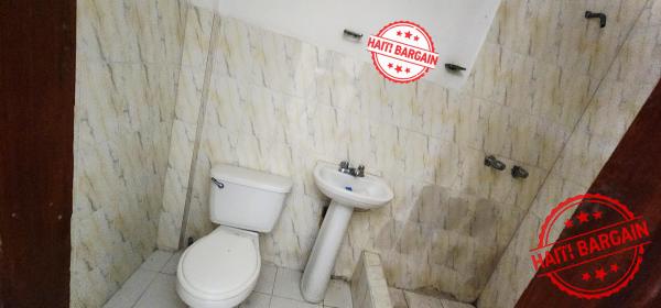 PROPRIÉTÉ À VENDRE – ZONE: VIVY MITCHEL/CARADEUX