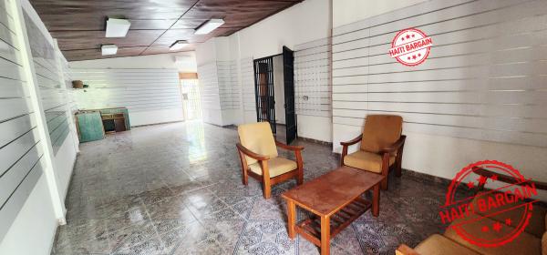 PROPRIÉTÉ À VENDRE – ZONE: VIVY MITCHEL/CARADEUX