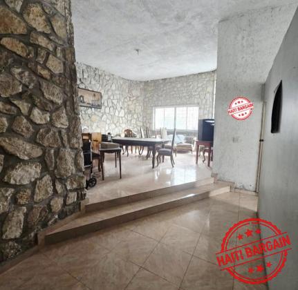 MAISON A VENDRE, ZONE:  PUIT BLAIN