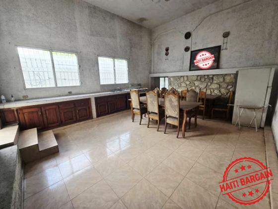 MAISON A VENDRE, ZONE:  PUIT BLAIN