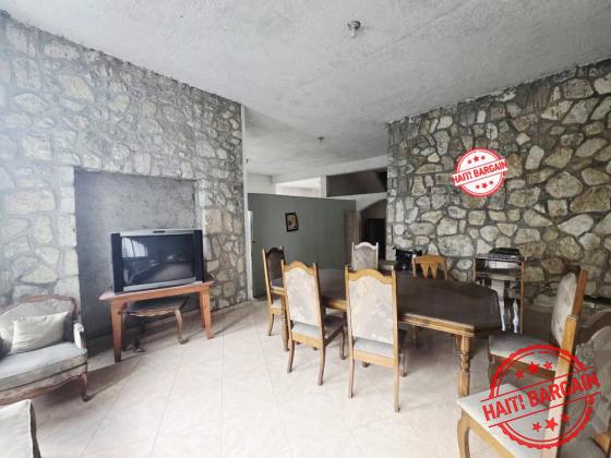 MAISON A VENDRE, ZONE:  PUIT BLAIN