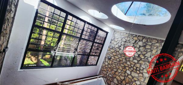 MAISON A VENDRE, ZONE:  LABOULE 10