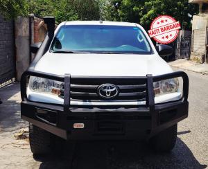 2017 TOYOTA HILUX