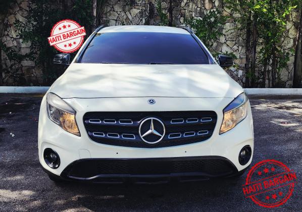 2018 MERCEDES GLA250