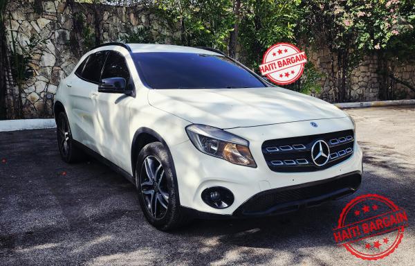 2018 MERCEDES GLA250