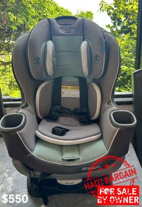 CAR SEAT
