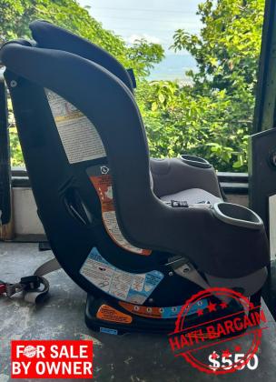 CAR SEAT