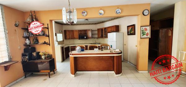 MAISON A VENDRE, ZONE:  BELV