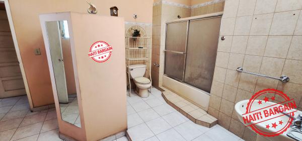 MAISON A VENDRE, ZONE:  BELV