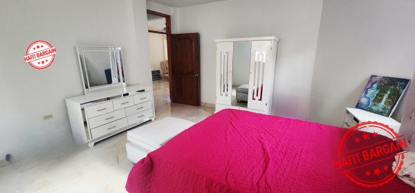 APPARTEMENT À LOUER – ZONE: THOMASSIN 37