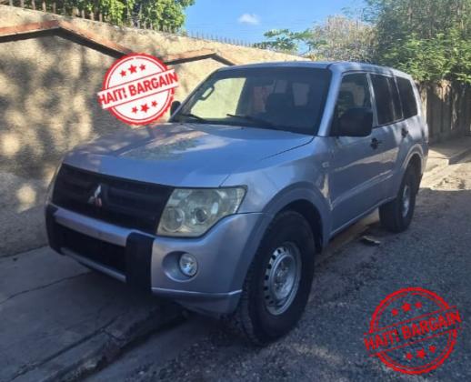 2011 MITSUBISHI MONTERO