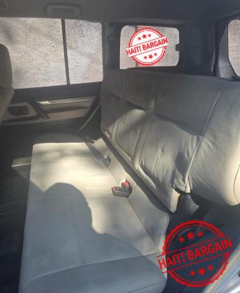 2011 MITSUBISHI MONTERO